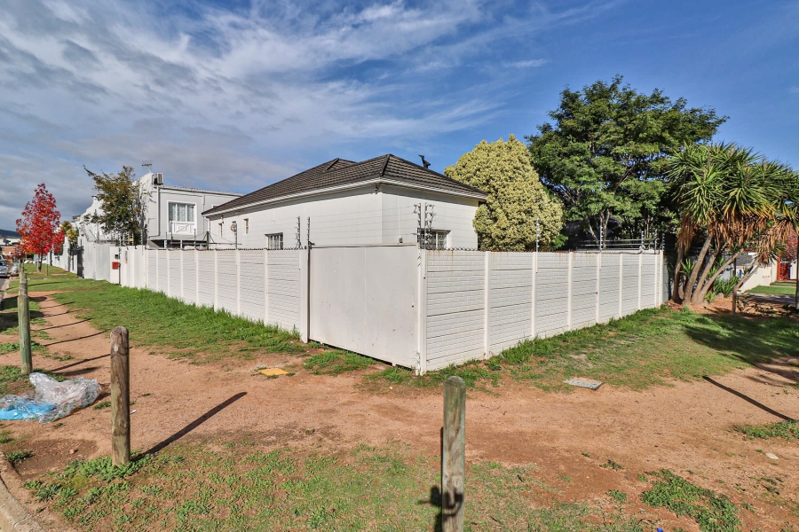 5 Bedroom Property for Sale in Stellenbosch Central Western Cape